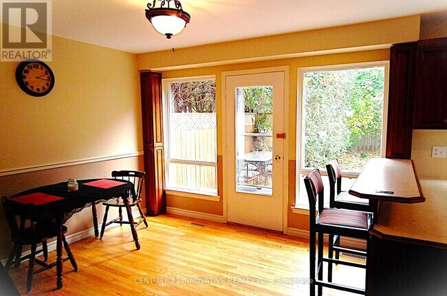 Photo du bâtiment - 181 Ormond Dr