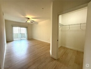 Building Photo - 50 Aura de Blanco St