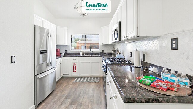 Foto del edificio - 3230 N Sandspring Dr