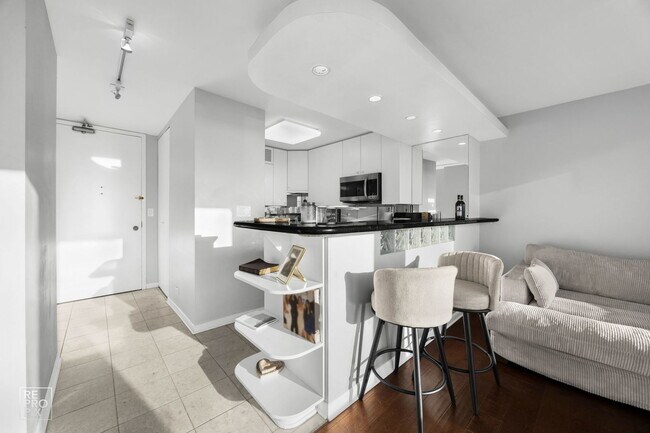 Foto del edificio - 111 E Chestnut St