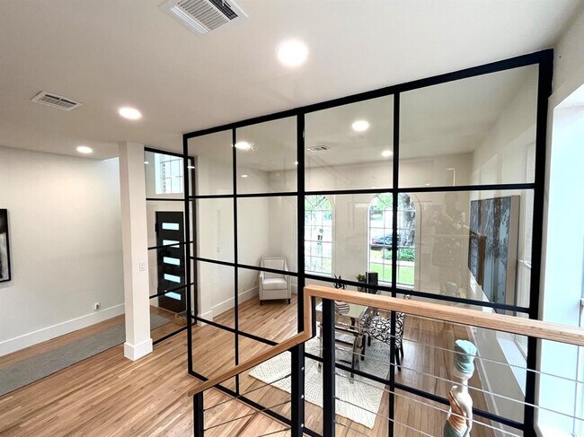 Foto del edificio - 4209 Amherst St