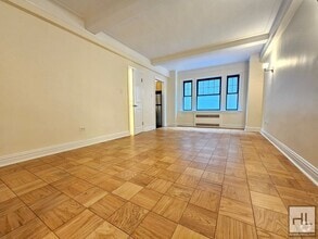 Building Photo - Studio in West Village | 4th Floor, Full-S...