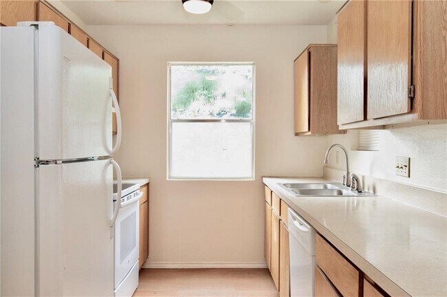 Building Photo - 341 Fantail Loop