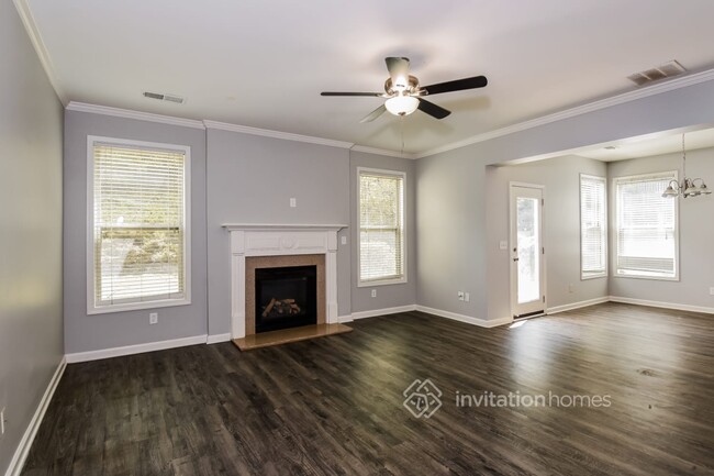 Building Photo - 5575 Falls Landing Dr