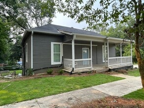 Building Photo - 400 Ave A