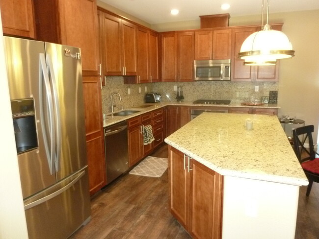 Foto del edificio - Beautiful San Ramon Condo Near Bishop Ranc...