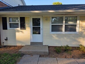Building Photo - 207 Barker Rd