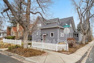 Building Photo - 211 E Geneseo St