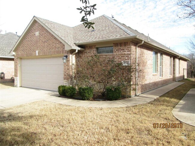 Building Photo - 8518 Tyler Dr