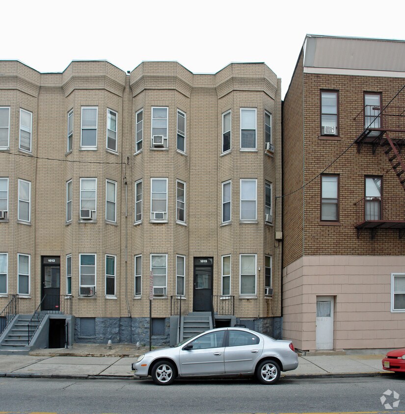 Building Photo - 1615 New York Ave