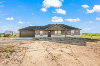 Building Photo - 124 F M 789