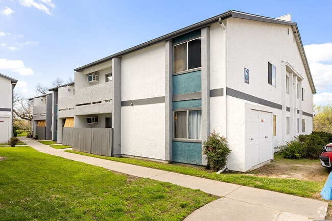 Building Photo - Terre at Preserve