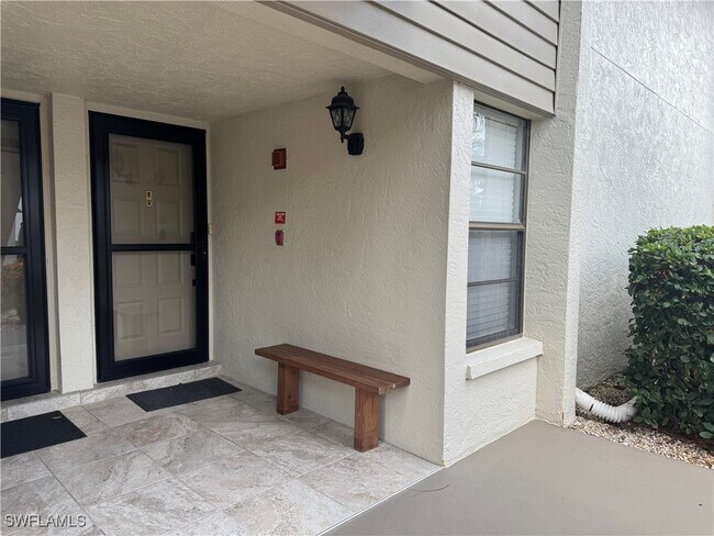 Foto del edificio - 5665 Trailwinds Dr