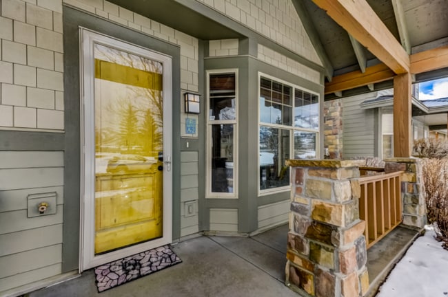 Building Photo - 6010 N Fox Pointe Cir