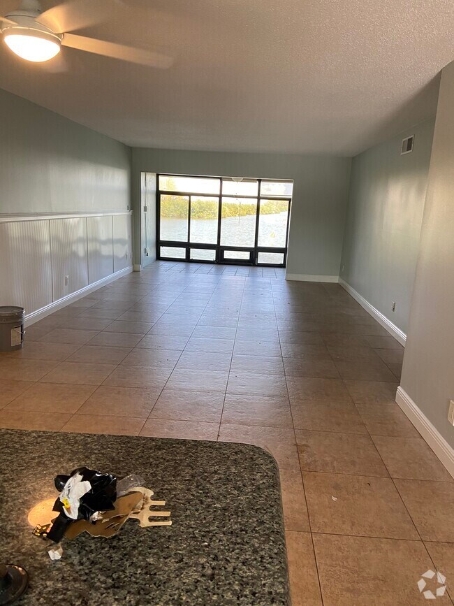 Cocoa Isles Country Club Apartments for Rent with Extra Storage Cocoa