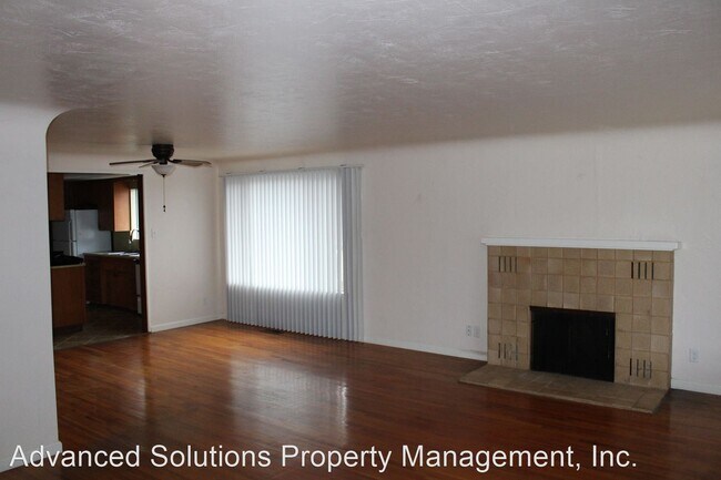 Building Photo - 2 br, 1 bath House - 2260 Skyline Dr.