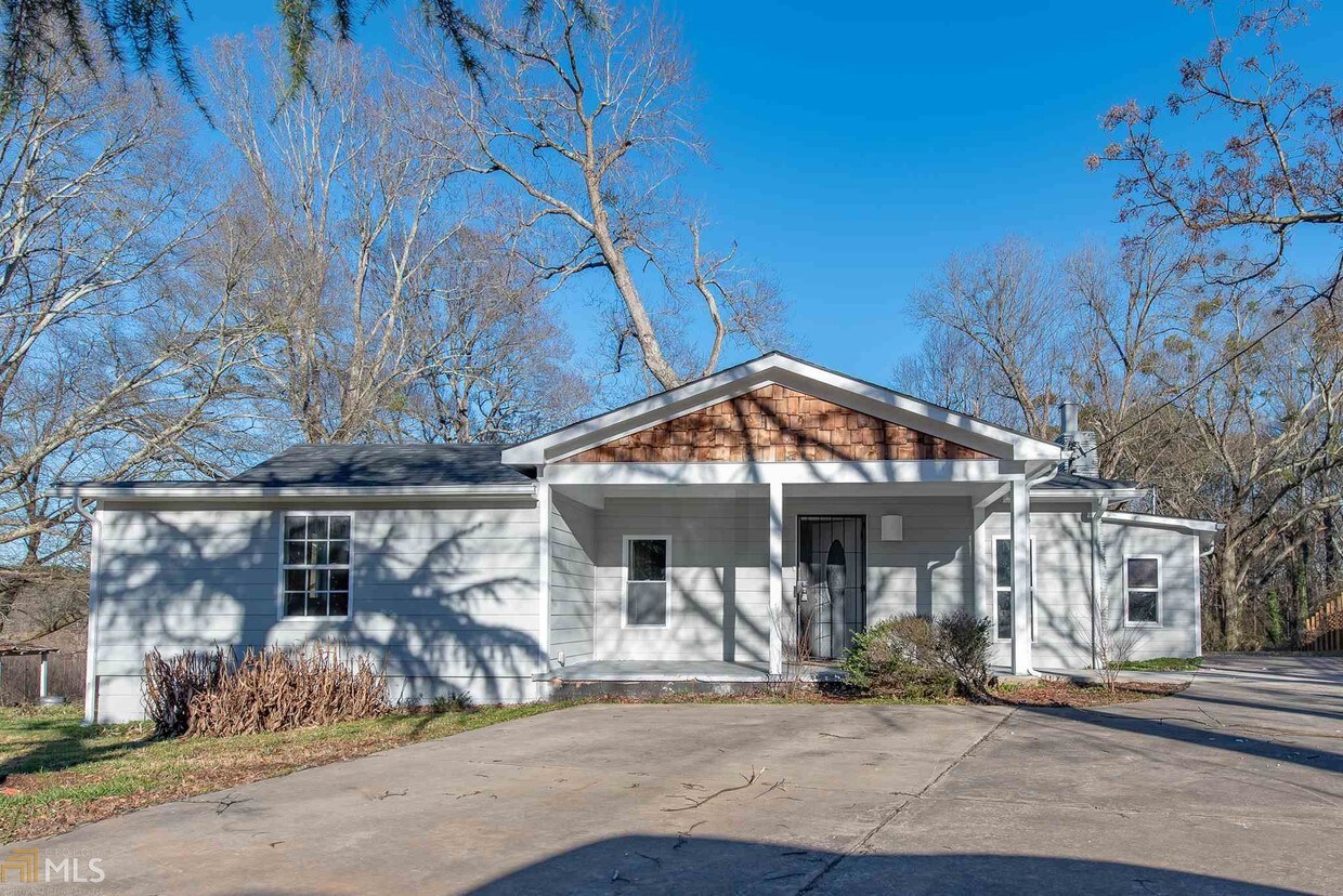 Primary Photo - 2164 Bouldercrest Rd