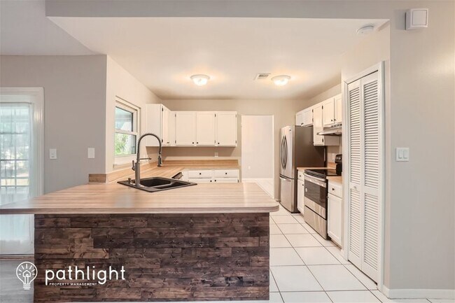 Building Photo - 4246 Shades Crest Ln, Sanford, FL, 32773