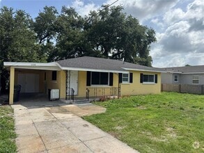 Building Photo - 2126 Colonial Ave