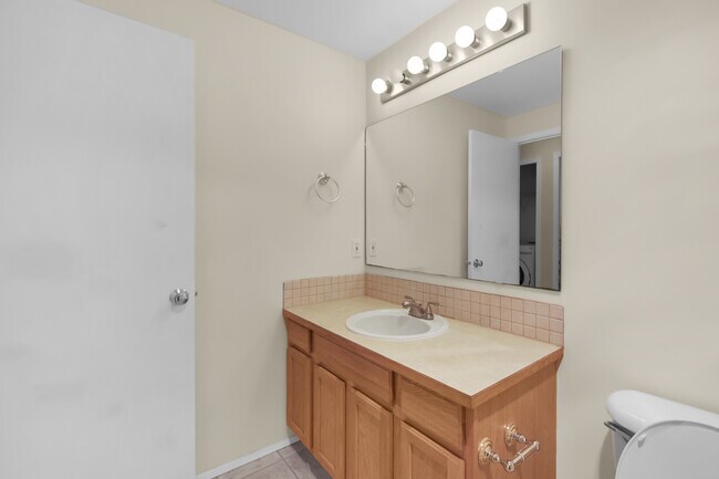 Building Photo - 11915 Roseberg Ave S