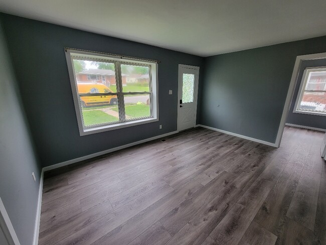 Building Photo - 3571 Wright Ave