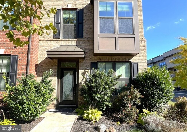 Building Photo - 22296 Philanthropic Dr