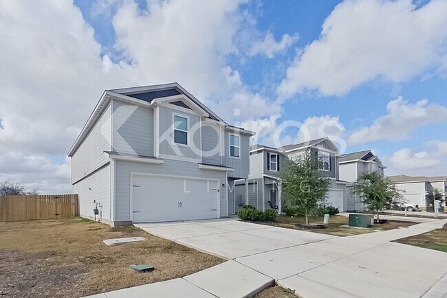 Foto del edificio - 914 Shady Brk