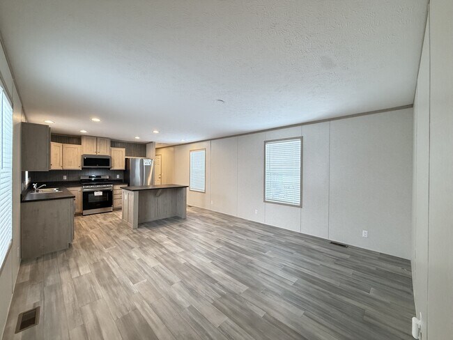 Foto del edificio - 29773 W Deerfield Ct