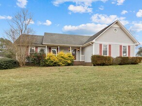 Building Photo - 17556 Fairway Dr