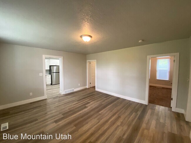 Building Photo - 4 br, 1 bath House - 6600 S 475 E - Unit 2