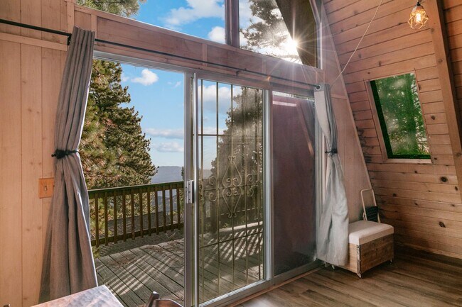 Foto del edificio - 31543 Panorama Dr