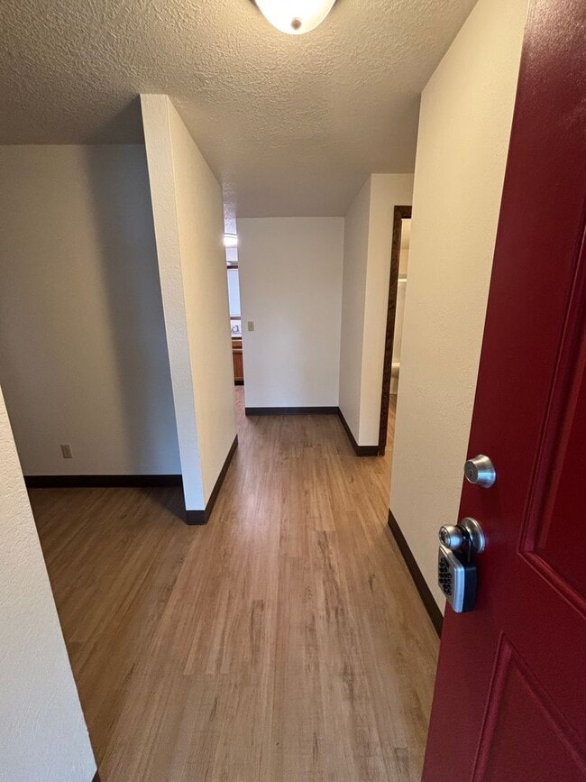 Building Photo - Charming 3-Bedroom 2 Bath Home in SE Salem