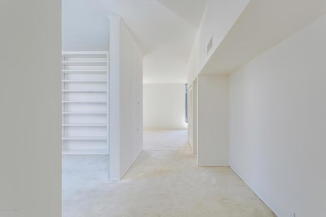 Building Photo - 740 S Orange Grove Blvd