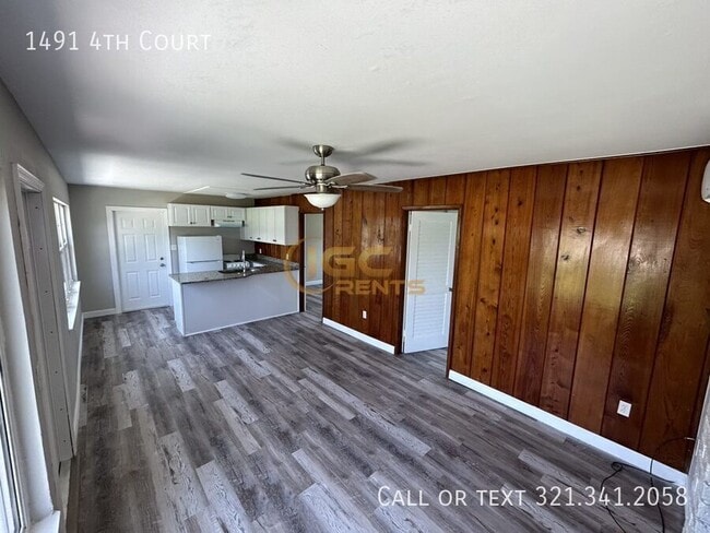 Building Photo - 1491 4th Ct
