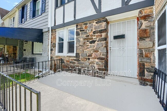 Foto del edificio - 5044 Chalgrove Ave