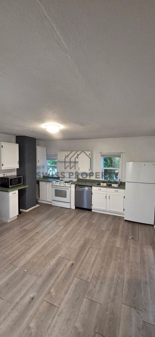 Building Photo - 1499 Jackson St