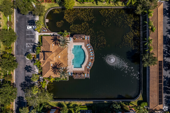 Aerial Photo - Monterey at Lake Seminole Condo