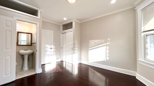 Building Photo - 210 Claremont Ave