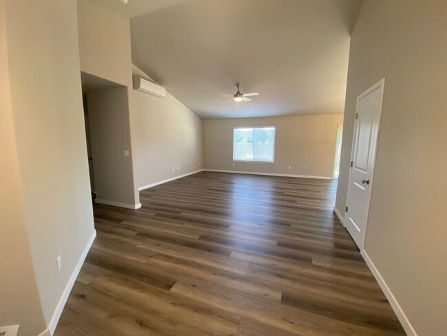 Building Photo - 109 Citation Ct