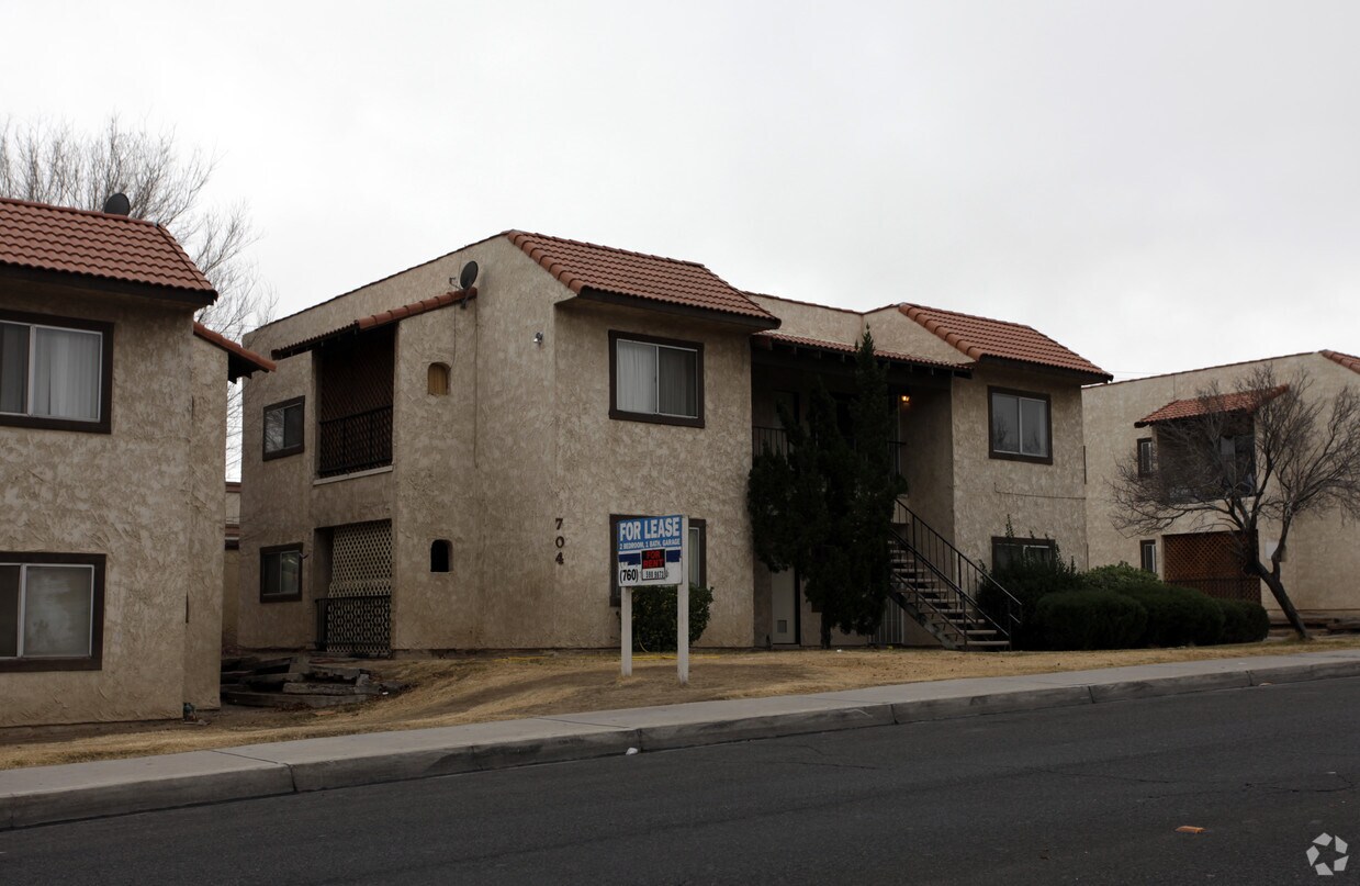 704 E Virginia Way, Barstow, CA 92311 Apartments in Barstow, CA