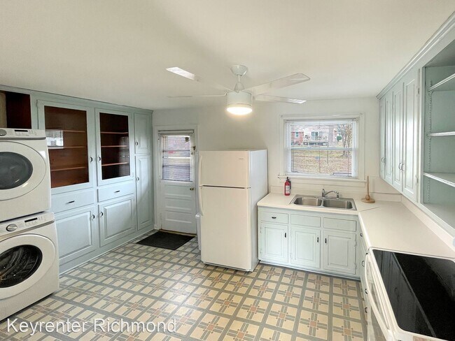 Building Photo - 3 br, 1 bath House - 2328 Leah Rd