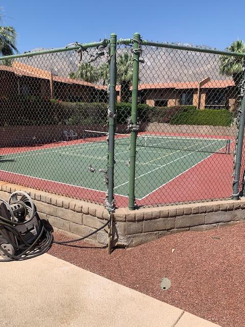 Building Photo - 291 E Mel Ave