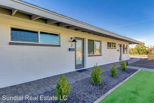 Building Photo - 3031 N 69th Pl