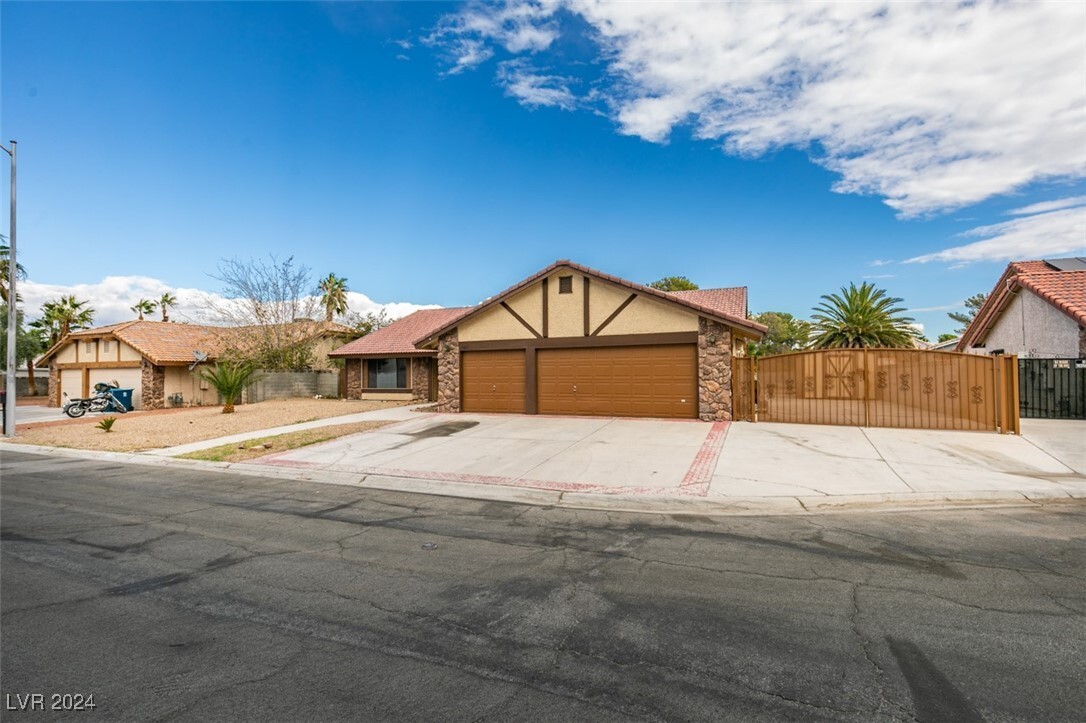 Foto principal - 3407 Bristlecone St