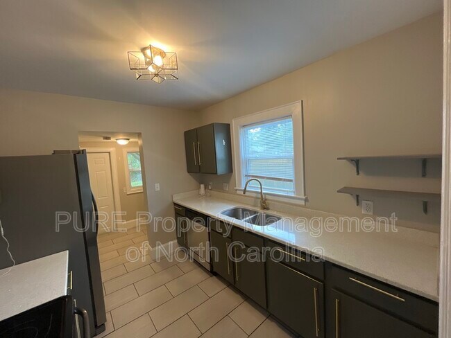 Building Photo - 3128 Morson St