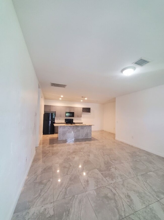 Foto del edificio - 5244 30th St SW