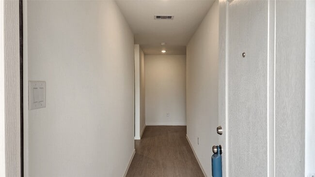 Building Photo - 16202 Rustic Pr Dr