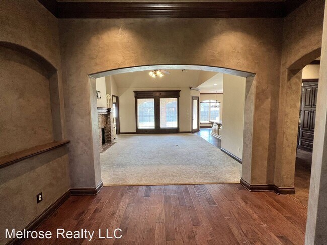 Foto del edificio - 4 br, 4 bath House - 17305 Grove Hill Terrace