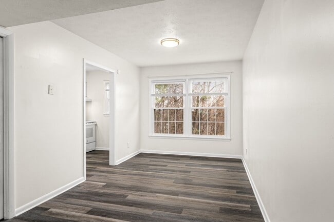 Building Photo - Ridgecrest