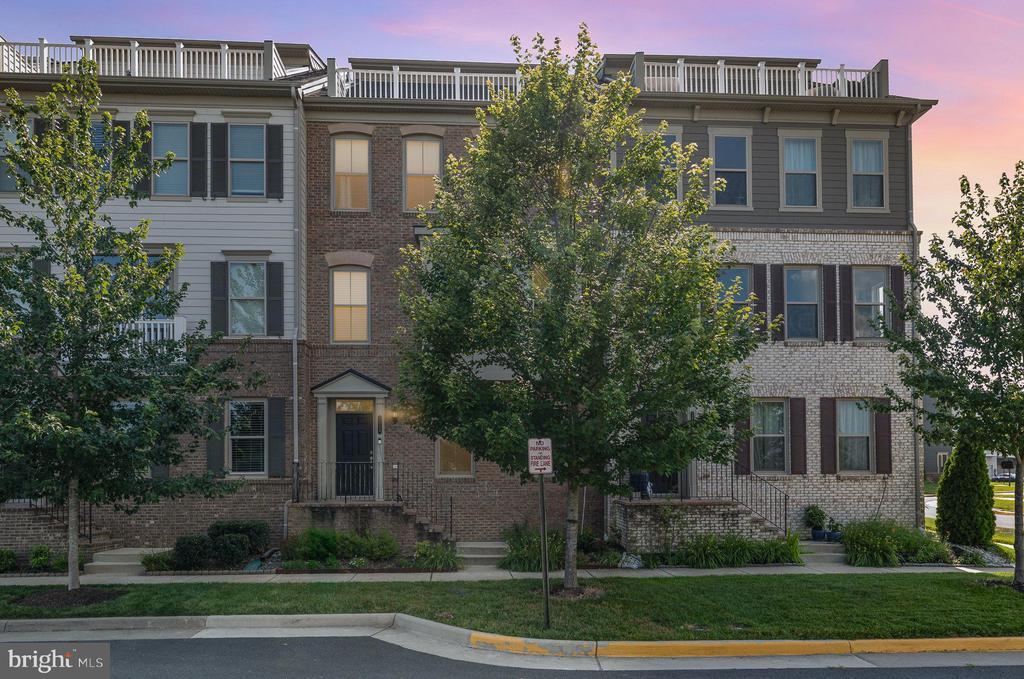 Foto principal - 1729 Cottonwood Grove Rd